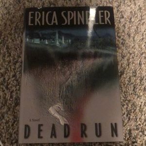 Hardback Dead Run book
